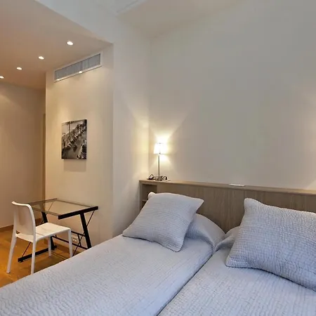 Ref 847 - Center - Sea View For Rent Appartement Cannes